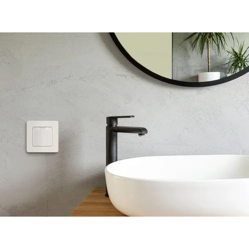 Розетка 1-м СП Inspiria 16А IP44 250В 2P+E защ. шторки с крышкой немецк. стандарт механизм бел. Leg 